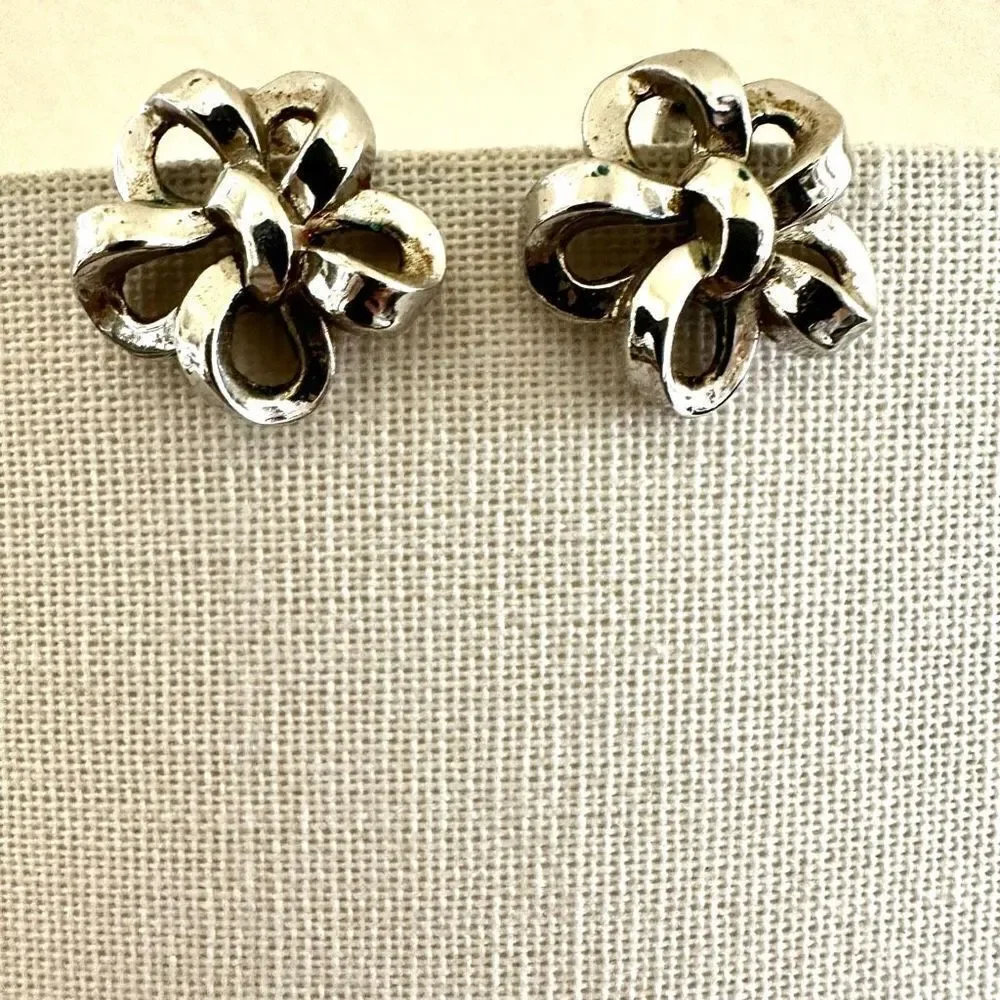 Trifari silver tone vintage clip on earrings